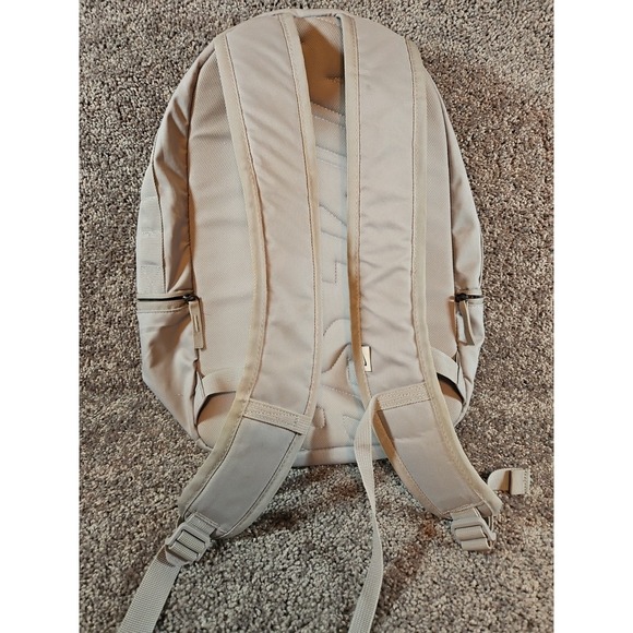 Nike SB Grey Backpack With The Samford Logo. Used - Picture 2 of 6